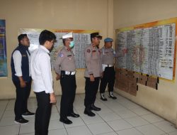 Pastikan Tahanan Dalam Keadaan Sehat, Perwira Pengawas Mengecek Rutan Polresta Tangerang
