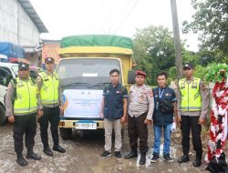 Seremony Pelepasan Pendistribusian Logistik Pilkada Serentak Di Gudang KPU Di Desa Manggul