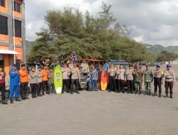 Pastikan Pengamanan Nataru Berjalan Lancar, Pejabat Polda DIY dan Kompolnas Tinjau dua Lokasi di DIY