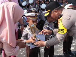 Siswa TK Kemala Bhayangkari 09 Selatpanjang Kunjungi Polres Kepulauan Meranti, Kenali Tugas Polisi dengan Ceria