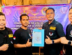 Terima SK Pengangkatan Pengurus Cabang Kecamatan Cikupa Solidaritas Community  Billy Jhon : Momentum Penguatan Organisasi
