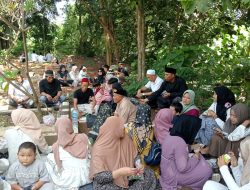 Hari Raya Idul Fitri 1446 H : Keluarga Besar Kaperwil Bantenmore.com Tahun ini, Ziarah Kubur di TPU Kel. Bunder-Cikupa.