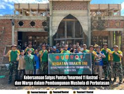Kebersamaan Satgas Pamtas Yonarmed 11 Kostrad dan Warga dalam Pembangunan Mushola di Perbatasan