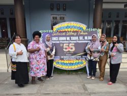 Tim Doa Mama-Mama Maria dari Papua Pegunungan Doakan John Tabo di Hari Ulang Tahun ke-55
