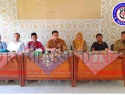 Monitoring Administrasi dan Keuangan, Camat Bantan Kunjungi Desa Bantan Tua