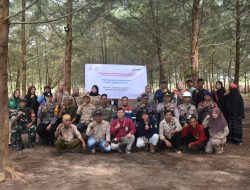PHKT  Tanam  200  Bibit  Cemara Udang di Marangkayu Dorong Ekosistem Pesisir Berkelanjutan