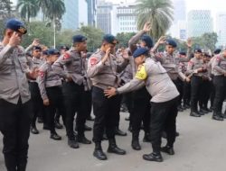 Polisi Siagakan 1.489 Personel, Amankan Aksi BEM SI di Silang Selatan Monas