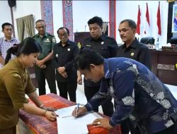 DPRD dan Pemkab Samosir Sepakati Ranperda RPJMD Samosir 2025 – 2029