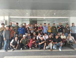 Puluhan Wartawan dan LSM Gelar Lempar KTA di RSUD Balaraja