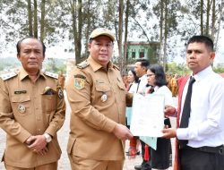 Serahkan 141 SK PPPK Formasi Tahun 2024, Bupati Samosir: Jadilah Pelayan Masyarakat yang Profesional dan Inovatif