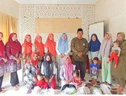 Cegah Stunting, Pemdes Bantan Tua Salurkan PMT untuk Ibu Hamil KEK dan Balita Kurang Gizi
