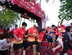 Satu Dekade Sleman Temple Run, Wakil Bupati Sleman Lakukan Flag Off Lepas Ribuan Pelari