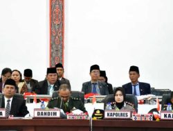 Bupati Samosir Bersama DPRD Dengarkan Pidato Kenegaraan Presiden RI Tahun 2025