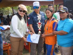 Roadshow HUT RI ke-80 di Garoga, Bupati Taput berikan Hadiah Pembangunan Tribun