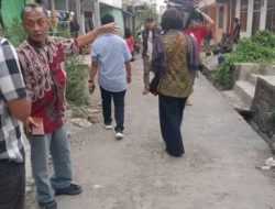 Mobil Menghalangi Jalan,Warga Bertindak Di Huta Sitakkaraen Pasar Pangururan,Kabupaten Samosir.