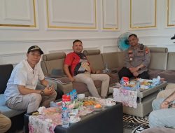 Suasana Bahagia Bupati Bersama Kapolres Silaturahmi di Kediaman Pimpred Warta Melawi
