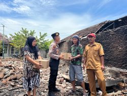 Polres Pasuruan Salurkan Bantuan untuk Korban Musibah Kebakaran di Rembang
