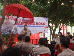 Kapolres Pasuruan Gelar Sambung Roso, Dengarkan Curhatan Anggota di Masjid Merah Pandaan