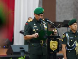 Tongkat Kepemimpinan Danrem 052/Wijayakrama Di Serahterimakan