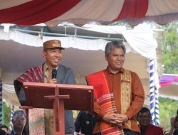 Bupati Tapunuli Utara ( Taput )Resmikan Tugu Donda Ujung Hutauruk, Ajak Diaspora Kolaborasi Bangun Bona Pasogit
