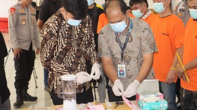 Satuan Reserse Narkoba Polres Lahat Melaksanakan Pemusnaan BarangBumti Jenis Sabu.