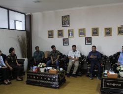 Silaturahmi Kerja PLN ULP Praya dan PLN ULP Kopang ke Kepala Kejaksaan Negeri Lombok Tengah untuk Perkuat Sinergi