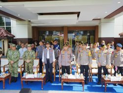 Kapolri dan Gubernur DIY, Menghadiri Apel Srawung Agung Jaga Warga