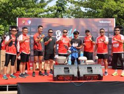 Semangat Hari Pahlawan Polres Melawi dan Telkomsel Melaksanakan Fun Run 2025