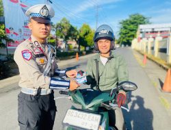 Satlantas Polres Lahat Berikan TeguranHumanis Kepada Pengendara Saat Opeeasi Zebra Musi 2025.