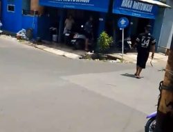Oknum RW Diduga Kompori Warga untuk Intimidasi Sekaligus Ancam Wartawan Gunakan Sajam