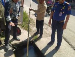 Respons Cepat Pemerintah, Gorong-Gorong Depan MPP Doloksanggul Dibersihkan