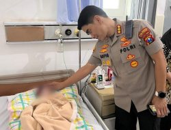 Detik-detik Penyelamatan Bayi Ditinggal di Kardus, Polisi Banyuwangi Turun Tangan