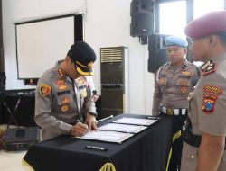 Kapolresta Banyuwangi Pimpin Sertijab Kasat dan Kapolsek, Tingkatkan Profesionalisme Pelayanan