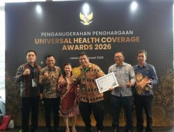Tiga Kali Berturut-turut, Program Unggulan Bupati Samosir BPJS Gatis, Raih Penghargaan UHC.