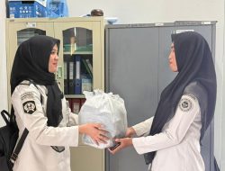 Melalui Kantor Wilayah Direktorat Jenderal Pemasyarakatan Aceh,Lapas Kelas IIA Banda Aceh Terima Bantuan Atribut Pakaian Dinas Bagi Pegawai.l