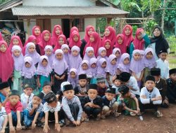 Pelayanan Mengaji Anak-Anak di Kampung Jaraja Tetap Berjalan Meski Tanpa Dukungan Pemerintah