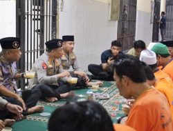 Kapolrestabes Surabaya Gelar Buka Puasa Bersama Tahanan, Wujud Pendekatan Humanis