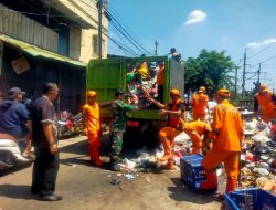 3 Hari Sampah Menumpuk di Jembatan Besi XII, Warga Apresiasi Respons Lurah dan LH