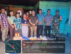 Pemkab Humbang Hasundutan Berikan Bantuan Kepada korban Rumah Tertimpa Pohon Di Kecamatan Pakkat Dan Parlilitan.