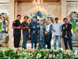 Pimpinan Redaksi PEWARNAS Memberikan Doa terbaik untuk Putri & Irfan, Semoga Menjadi Keluarga Sakinah Mawaddah Warohmah
