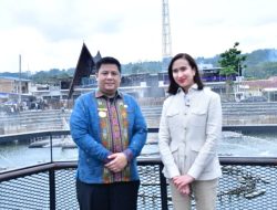 Menteri Pariwisata RI Kunjungi Samosir, Vandiko Serahkan Proposal, Minta Dukungan Pusat .