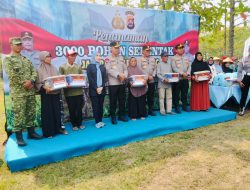 Simbolis Penanaman 3.000 bibit Pohon Mahoni, Albasia. Serentak di Lapangan Tegal Maja, Polres Serang Libatkan Berbagai Elemen Masyarakat