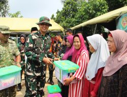 Momen Haru Jenderal, Dandim, dan Wabup Bogor Serahkan Rumah Layak Huni TMMD ke 128
