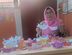 Kreativitas Tanpa Batas, Murid Kelas 1B SDN 06 Kalideres Tampilkan Beragam Gambar Menarik