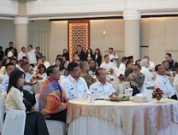 Peresmian Posbankum Desa/Kelurahan se-Sumut, Wabup Terima Piagam Penghargaan dari Menteri Hukum RI