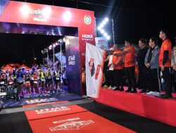 Gubernur Sumatera Utara Bersama Bupati Samosir Lepas Peserta Lomba 100K Trail of The Kings 2026