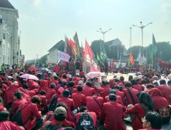Ratusan Mahasiswa Yogyakarta Desak Pemerintah Prabowo dan Gibran, Evaluasi Kebijakan Hingga Serukan Mundur
