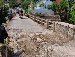 Akibat Minim Koordinasi, Rencana Pembongkaran Jembatan di Desa Petir Tuai Protes Warga