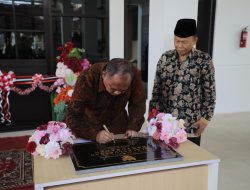 Resmikan Gedung Baru Kalurahan Banyuraden, Bupati Harda Kiswaya Berharap Kualitas Pelayanan Meningkat