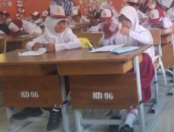 Hari Kedua Ujian Semester Genap, Alya Putri Tetap Percaya Diri Raih Prestasi Terbaik